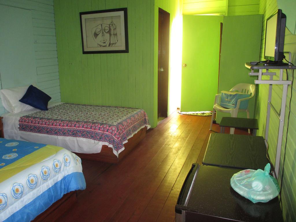 Hotel Flemming Tree Providencia Island Экстерьер фото