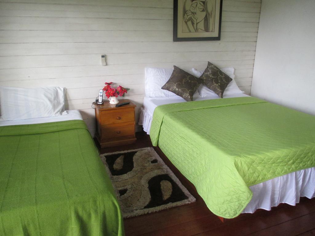 Hotel Flemming Tree Providencia Island Экстерьер фото