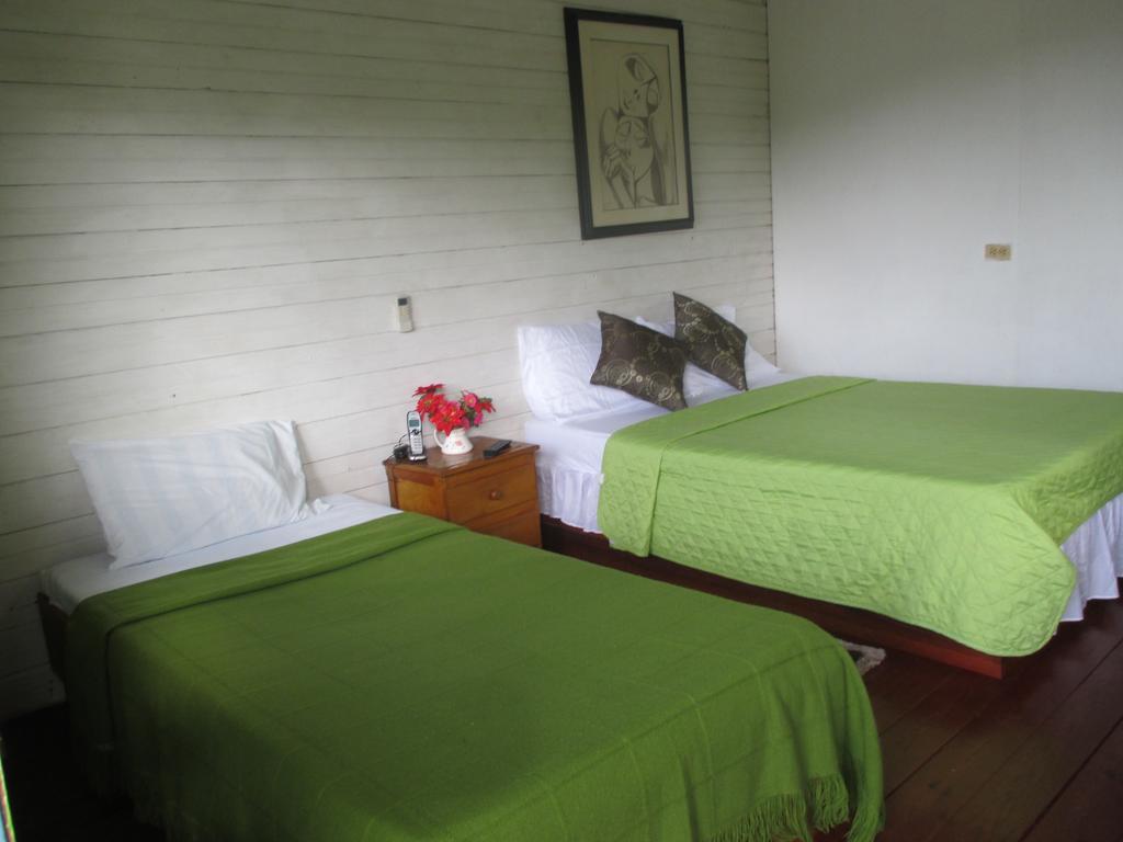 Hotel Flemming Tree Providencia Island Экстерьер фото