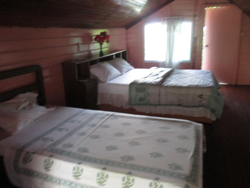 Hotel Flemming Tree Providencia Island Экстерьер фото